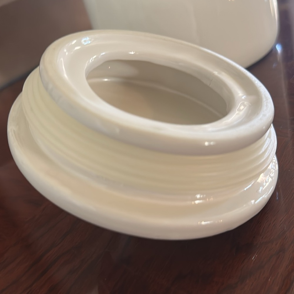 Rae Dunn *NWOT* "More Please" Large Ceramic Canister with Lid - Picture 9 of 13